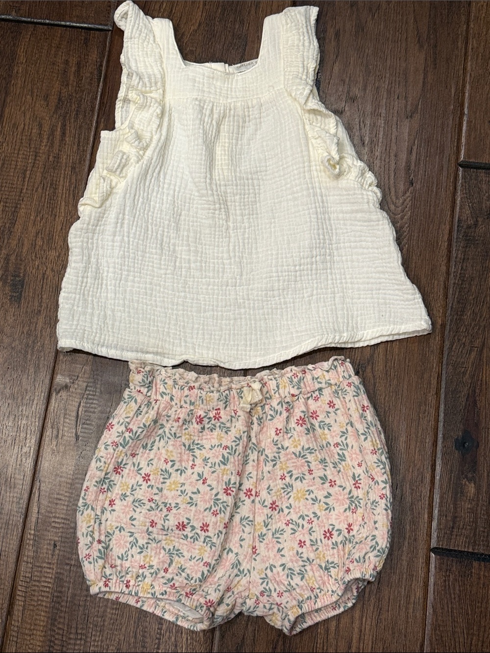 Chelsea & Violet SIZE 5 Gauze Cream Ruffle Tank + Floral Bloomers. Never worn.